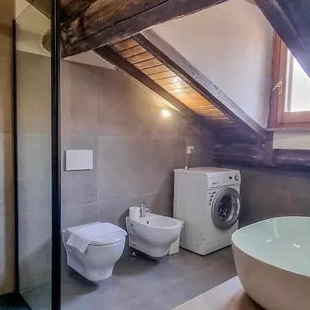 Altido Charming Flat For 6 In Historic Carrobbio