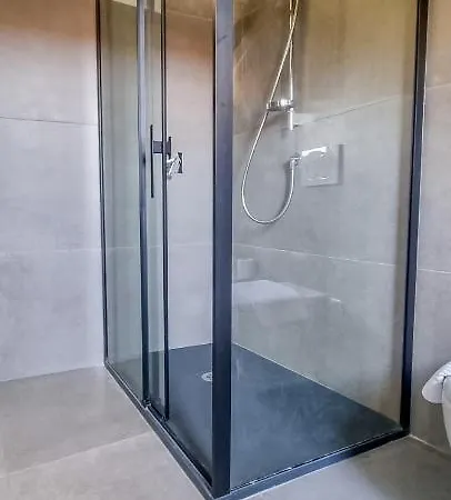 Altido Charming Flat For 6 In Historic Carrobbio Apartment *
