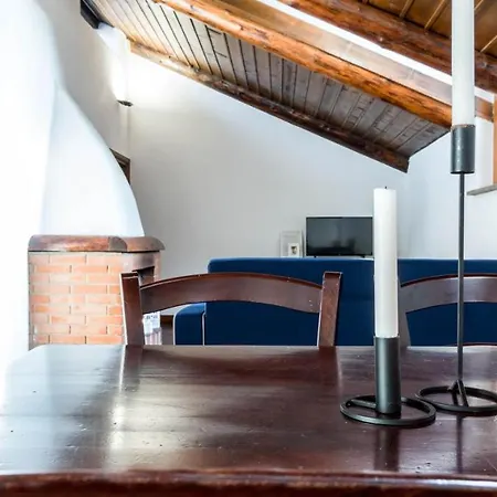 Apartment Altido Charming Flat For 6 In Historic Carrobbio